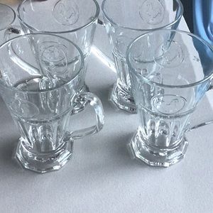 4 coffee mugs,with rooster emblem. Super cute!